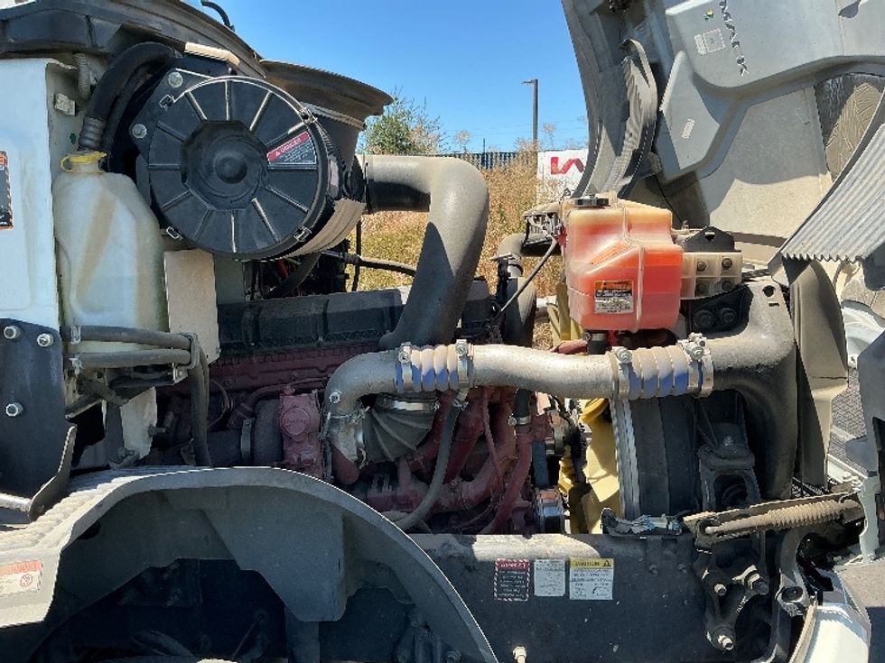 Day Cab Tractor-Heavy Duty Tractors-Mack-2022-ANTHEM-West Sacramento-CA-186,306\n\t\tmiles-$ 61,250 - Image 15