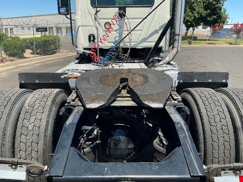 Day Cab Tractor-Heavy Duty Tractors-Mack-2022-ANTHEM-West Sacramento-CA-186,306\n\t\tmiles-$ 61,250 - Image 6