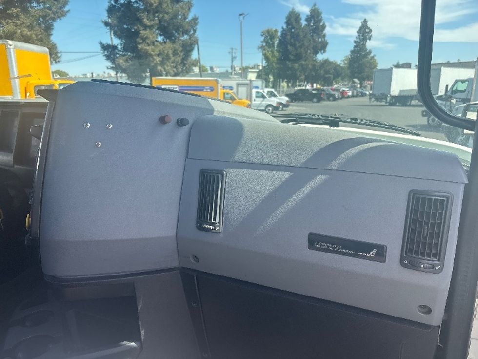 Day Cab Tractor-Heavy Duty Tractors-Mack-2022-ANTHEM-West Sacramento-CA-216,382\n\t\tmiles-$ 60,250 - Image 13