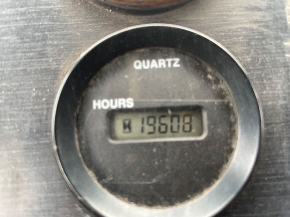 Day Cab Tractor-Heavy Duty Tractors-Ottawa-2013-YT30-Greenville-SC-57,151\n\t\tmiles-$ 9,500 - Image 17