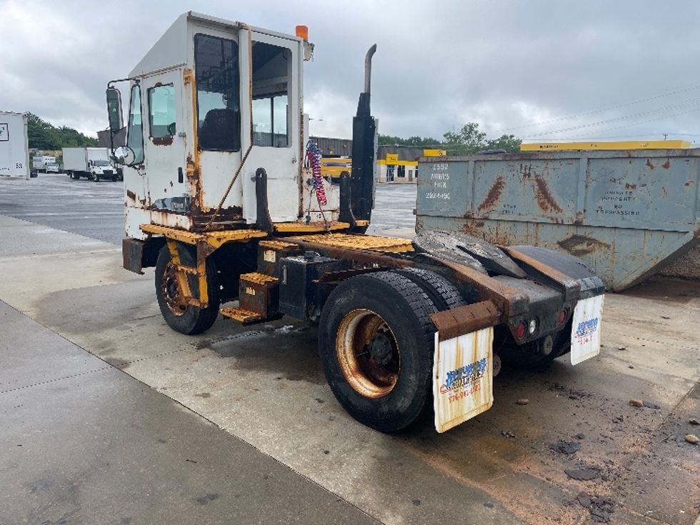 Day Cab Tractor-Heavy Duty Tractors-Ottawa-2013-YT30-Greenville-SC-57,151\n\t\tmiles-$ 9,500 - Image 5