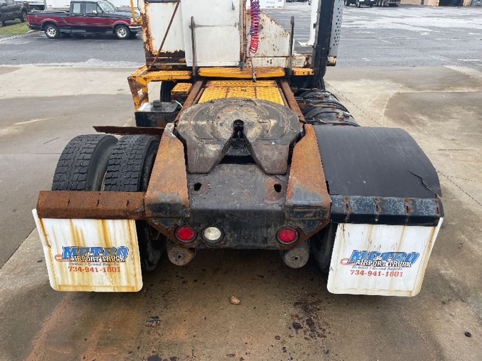 Day Cab Tractor-Heavy Duty Tractors-Ottawa-2013-YT30-Greenville-SC-57,151\n\t\tmiles-$ 9,500 - Image 6