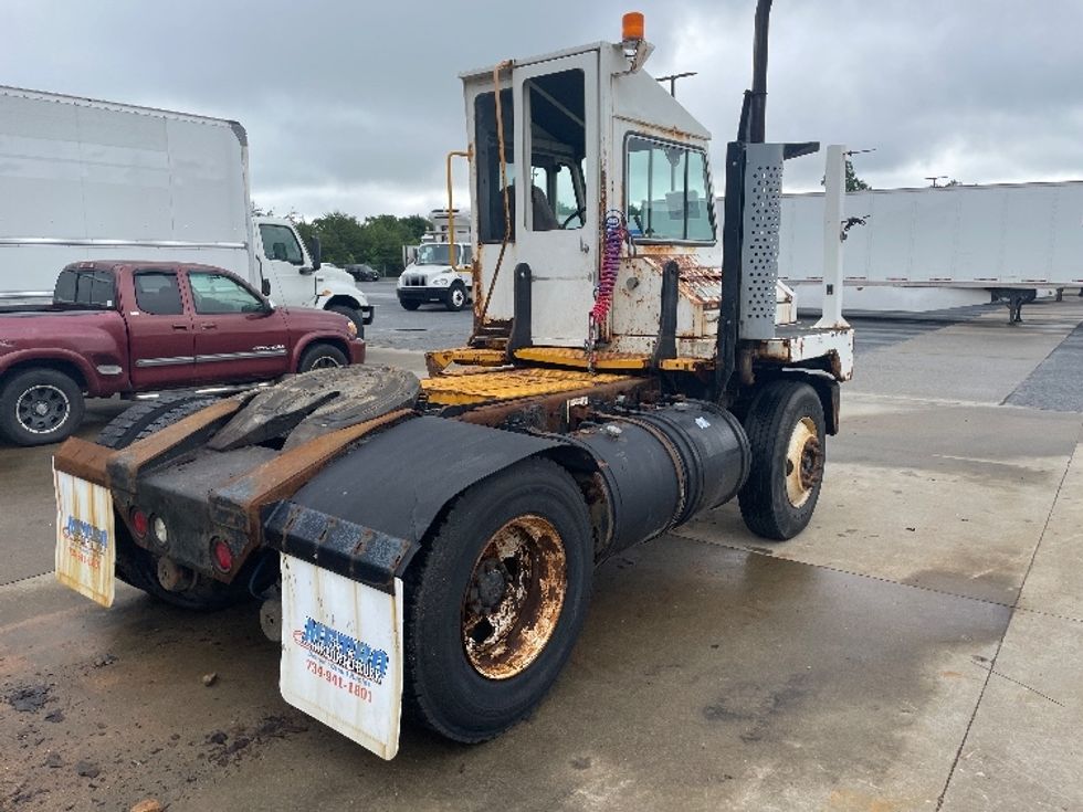 Day Cab Tractor-Heavy Duty Tractors-Ottawa-2013-YT30-Greenville-SC-57,151\n\t\tmiles-$ 9,500 - Image 7