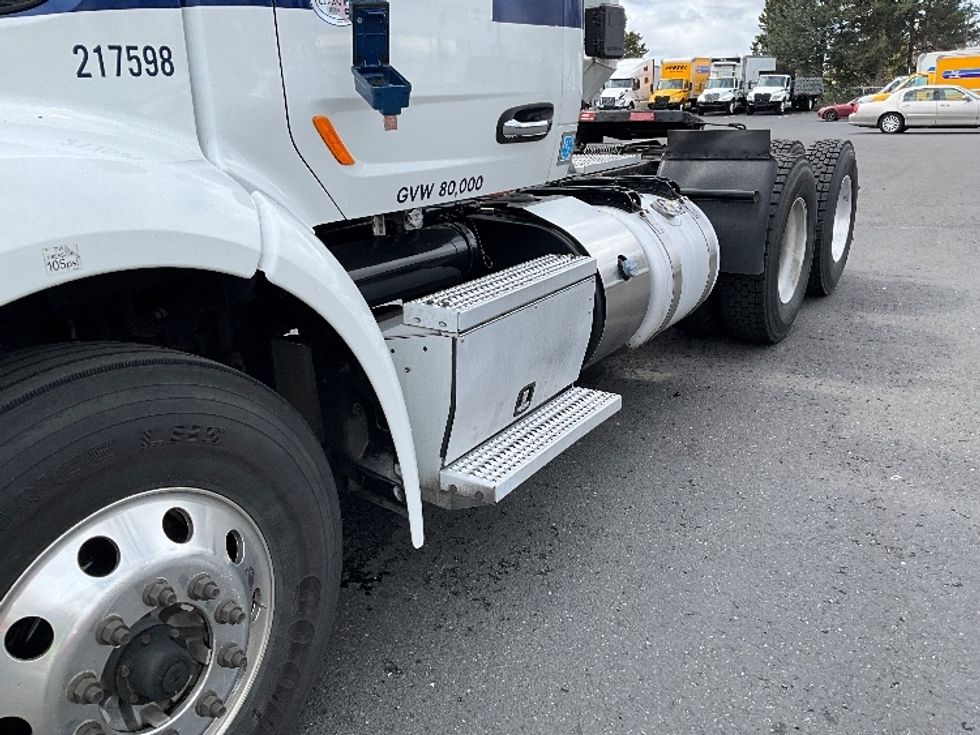Day Cab Tractor-Heavy Duty Tractors-Peterbilt-2019-579-Portland-OR-224,315\n\t\tmiles-$ 55,250 - Image 19