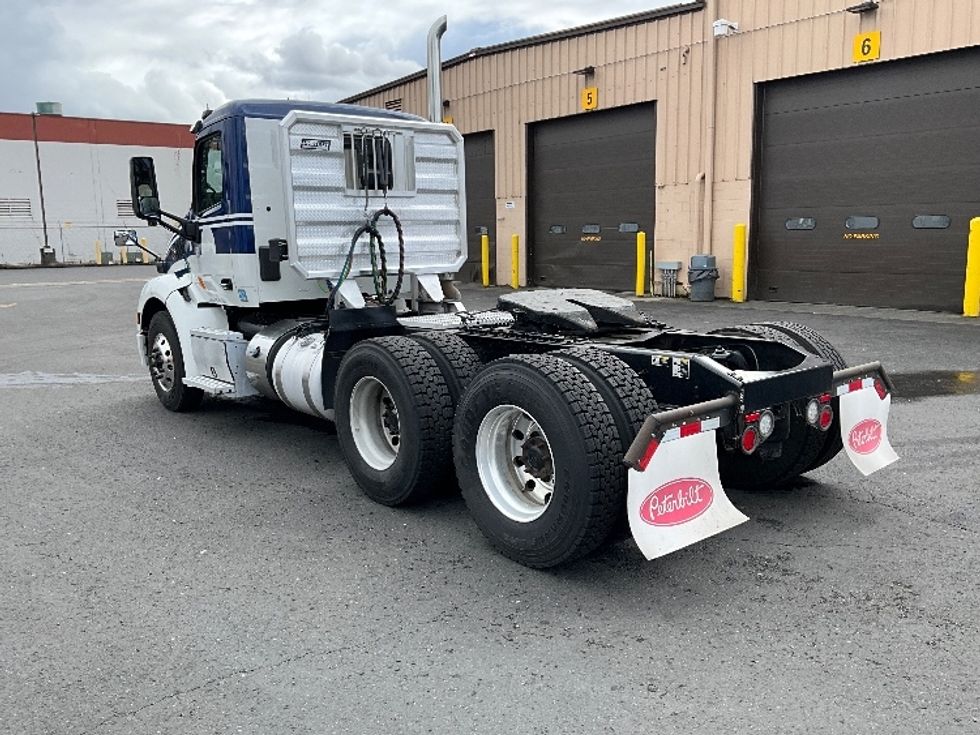 Day Cab Tractor-Heavy Duty Tractors-Peterbilt-2019-579-Portland-OR-224,315\n\t\tmiles-$ 55,250 - Image 5