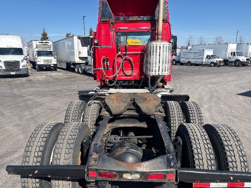 Day Cab Tractor-Heavy Duty Tractors-Volvo-2012-VNM64200-Sturtevant-WI-548,904\n\t\tmiles-$ 7,500 - Image 6