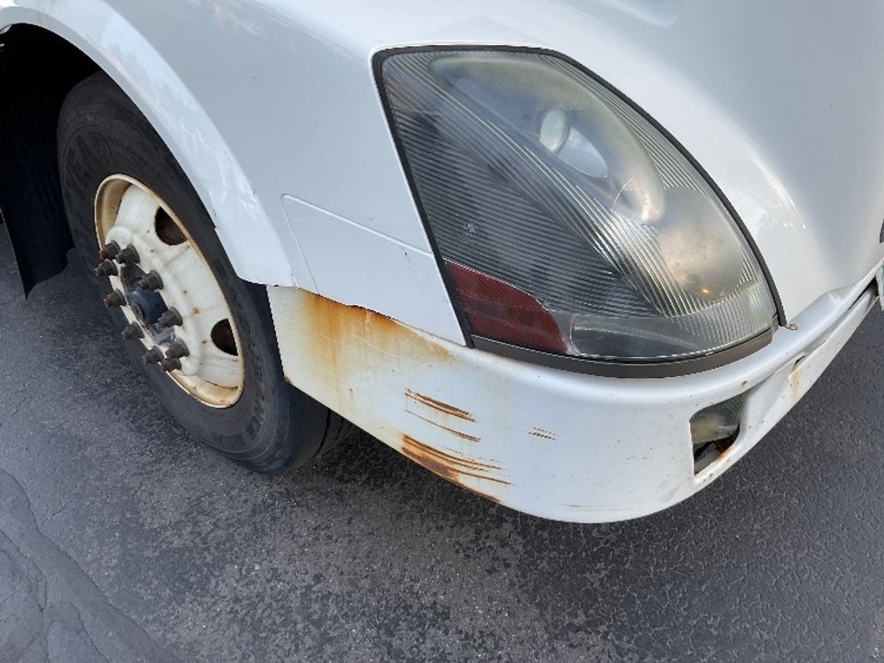 Day Cab Tractor-Heavy Duty Tractors-Volvo-2015-VNL64T300-Londonderry-NH-424,958\n\t\tmiles-$ 22,750 - Image 20