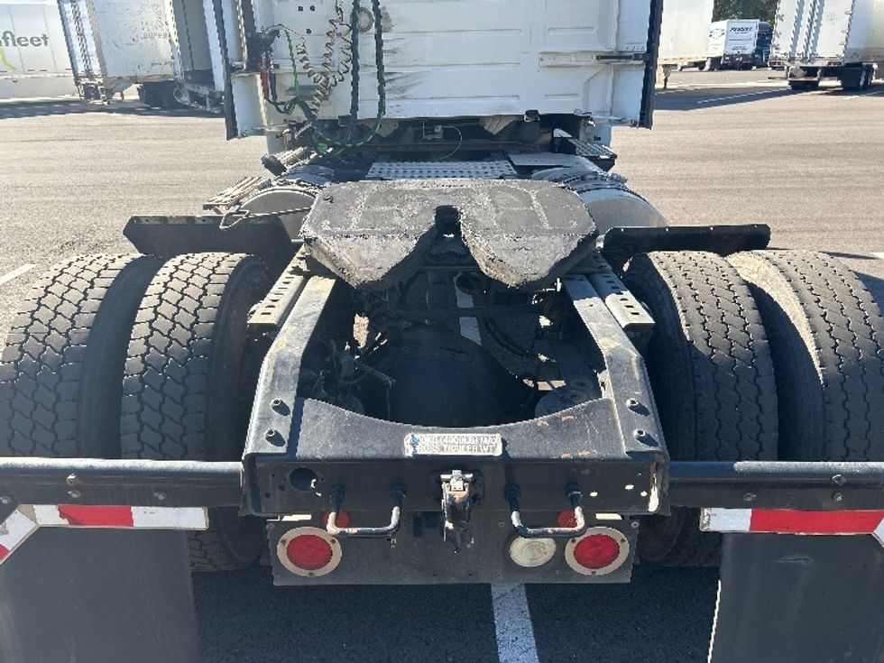 Day Cab Tractor-Heavy Duty Tractors-Volvo-2017-VNL42300-Shreveport-LA-527,827\n\t\tmiles-$ 19,250 - Image 6