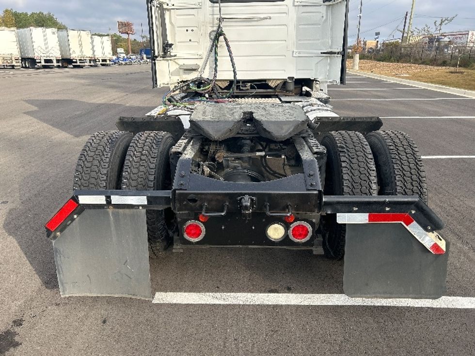 Day Cab Tractor-Heavy Duty Tractors-Volvo-2017-VNL42300-Shreveport-LA-533,779\n\t\tmiles-$ 19,250 - Image 6