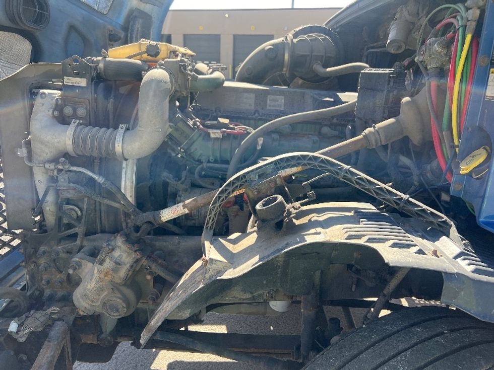 Day Cab Tractor-Heavy Duty Tractors-Volvo-2017-VNL64T300-Rochester-NY-376,005\n\t\tmiles-$ 13,500 - Image 14