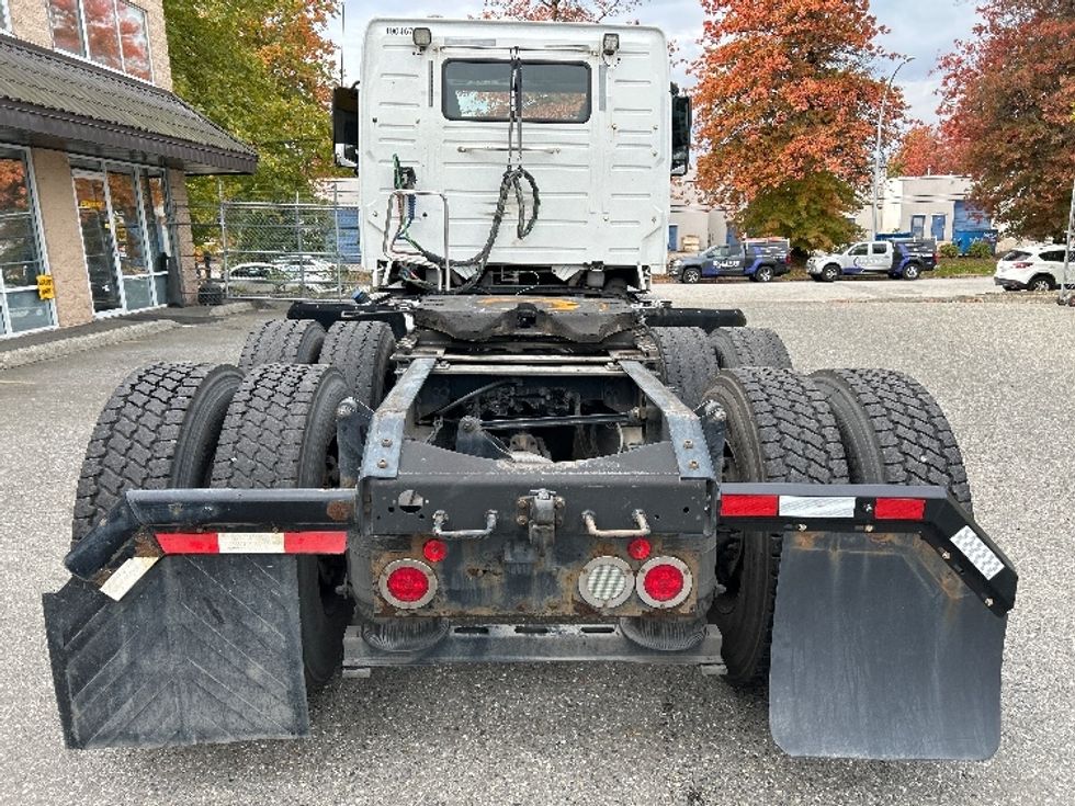 Day Cab Tractor-Heavy Duty Tractors-Volvo-2018-VNL64T300-Delta-BC-471,316\n\t\tkm-$ 57,000 - Image 6