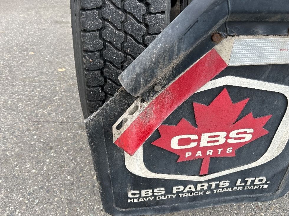 Day Cab Tractor-Heavy Duty Tractors-Volvo-2018-VNL64T300-Delta-BC-483,610\n\t\tkm-$ 56,500 - Image 18