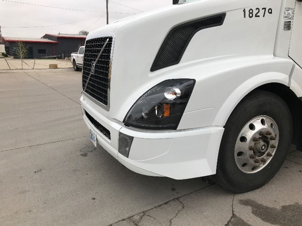 Day Cab Tractor-Heavy Duty Tractors-Volvo-2018-VNL64T300-Jerome-ID-228,789\n\t\tmiles-$ 49,750 - Image 20