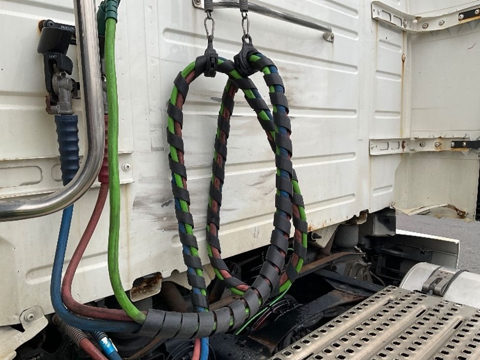 Day Cab Tractor-Heavy Duty Tractors-Volvo-2019-VNL42300-Albany-NY-450,270\n\t\tmiles-$ 24,500 - Image 18