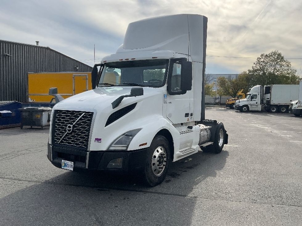 Day Cab Tractor-Heavy Duty Tractors-Volvo-2019-VNL42300-Albany-NY-479,981\n\t\tmiles-$ 23,250 - Image 3