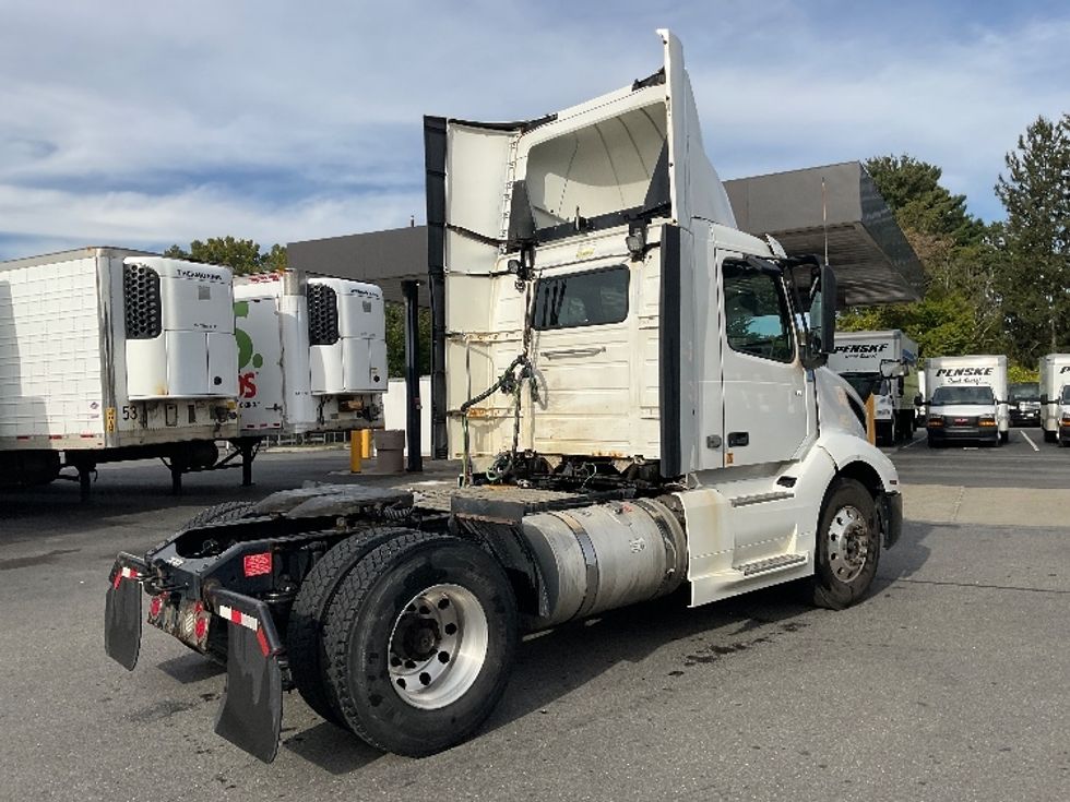Day Cab Tractor-Heavy Duty Tractors-Volvo-2019-VNL42300-Albany-NY-479,981\n\t\tmiles-$ 23,250 - Image 7