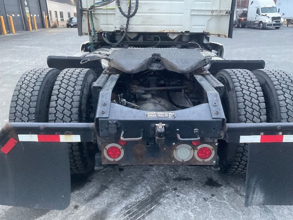 Day Cab Tractor-Heavy Duty Tractors-Volvo-2019-VNL42300-Albany-NY-498,617\n\t\tmiles-$ 22,250 - Image 6