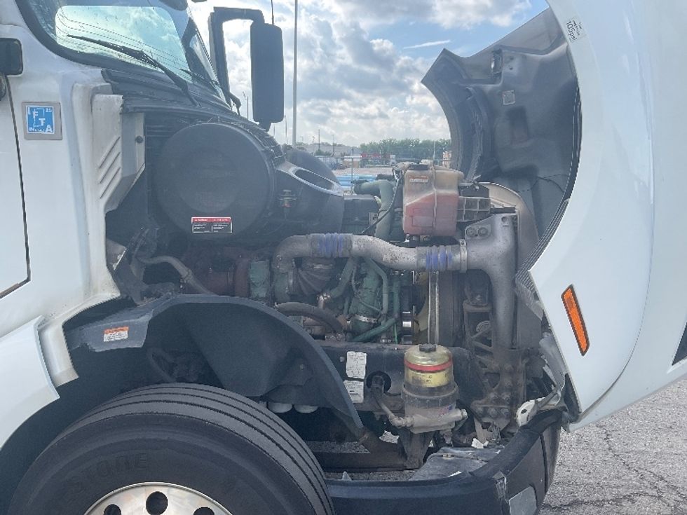 Day Cab Tractor-Heavy Duty Tractors-Volvo-2019-VNL42300-Atlanta (Conyers)-GA-298,937\n\t\tmiles-$ 36,500 - Image 15