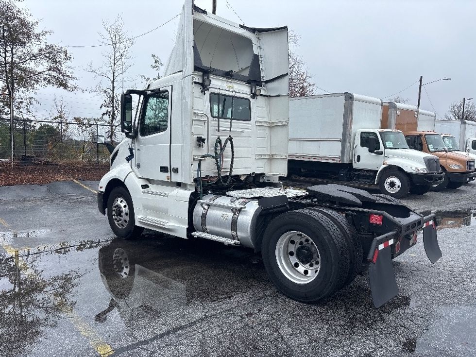 Day Cab Tractor-Heavy Duty Tractors-Volvo-2019-VNL42300-Atlanta (Conyers)-GA-304,322\n\t\tmiles-$ 36,000 - Image 5