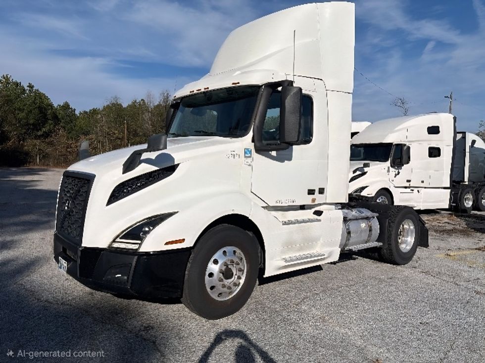 Day Cab Tractor-Heavy Duty Tractors-Volvo-2019-VNL42300-Atlanta (Conyers)-GA-358,038\n\t\tmiles-$ 33,250 - Image 3