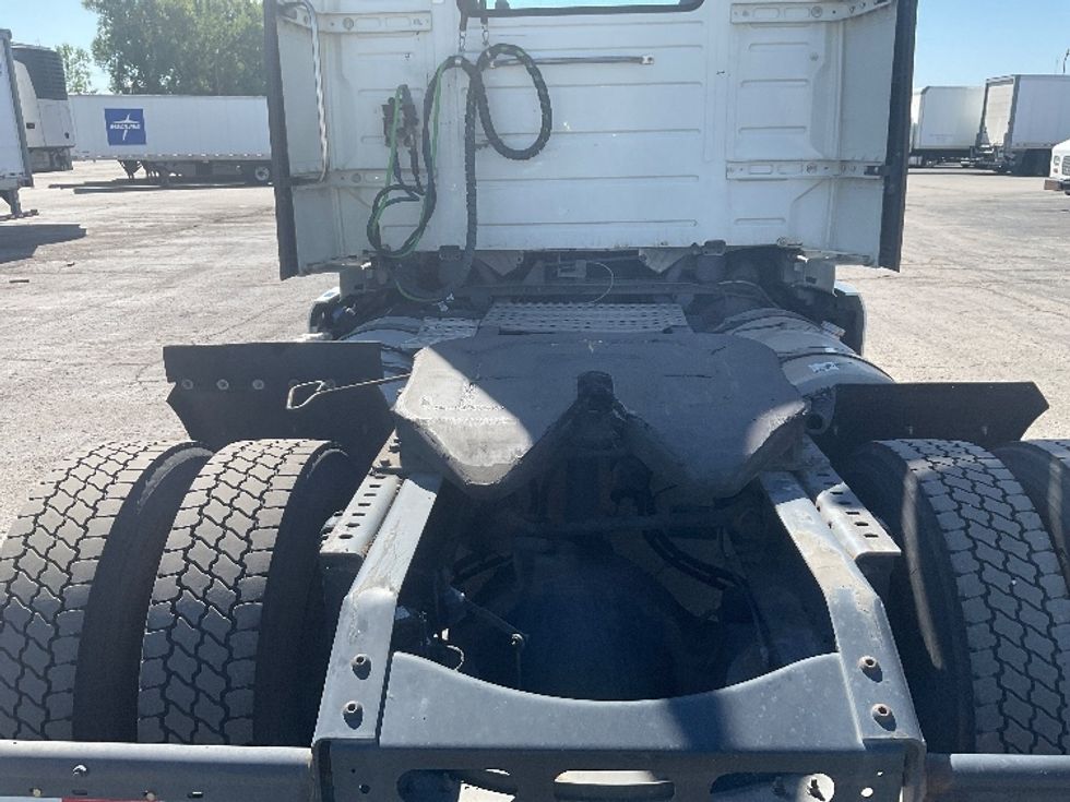 Day Cab Tractor-Heavy Duty Tractors-Volvo-2019-VNL42300-Kansas City-MO-694,627\n\t\tmiles-$ 20,000 - Image 6