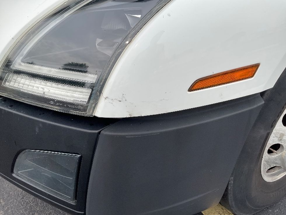 Day Cab Tractor-Heavy Duty Tractors-Volvo-2019-VNL42300-Middlefield-OH-205,114\n\t\tmiles-$ 38,750 - Image 20