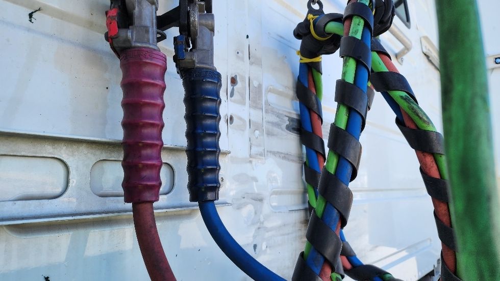 Day Cab Tractor-Heavy Duty Tractors-Volvo-2019-VNL42300-Ocala-FL-426,636\n\t\tmiles-$ 27,750 - Image 20