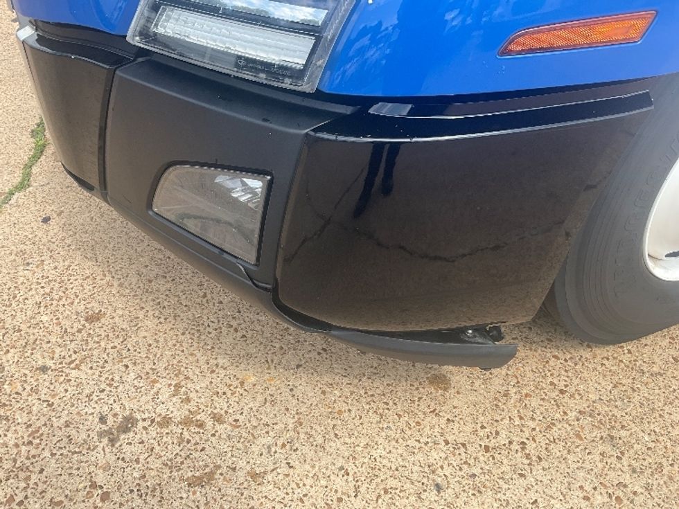 Day Cab Tractor-Heavy Duty Tractors-Volvo-2019-VNL62300-Memphis-TN-718,383\n\t\tmiles-$ 25,250 - Image 17