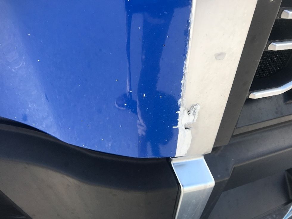 Day Cab Tractor-Heavy Duty Tractors-Volvo-2019-VNL62300-Prince George-VA-783,692\n\t\tmiles-$ 24,500 - Image 19