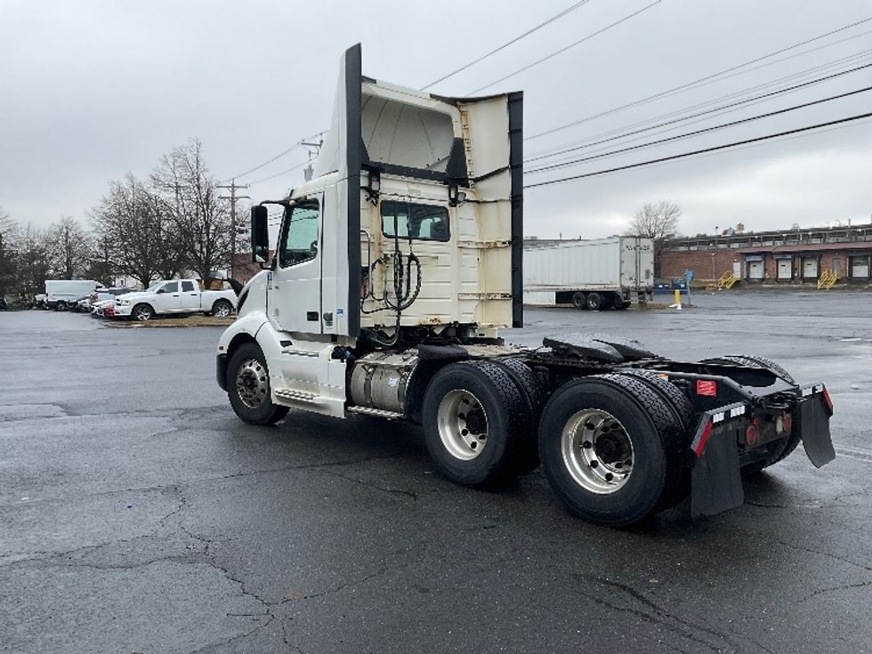 Day Cab Tractor-Heavy Duty Tractors-Volvo-2019-VNL64T300-Albany-NY-514,856\n\t\tmiles-$ 32,250 - Image 5