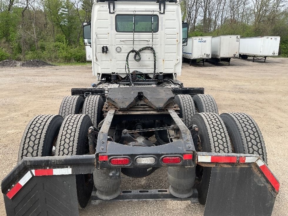 Day Cab Tractor-Heavy Duty Tractors-Volvo-2019-VNL64T300-Brooklyn Park-MN-419,879\n\t\tmiles-$ 42,500 - Image 6