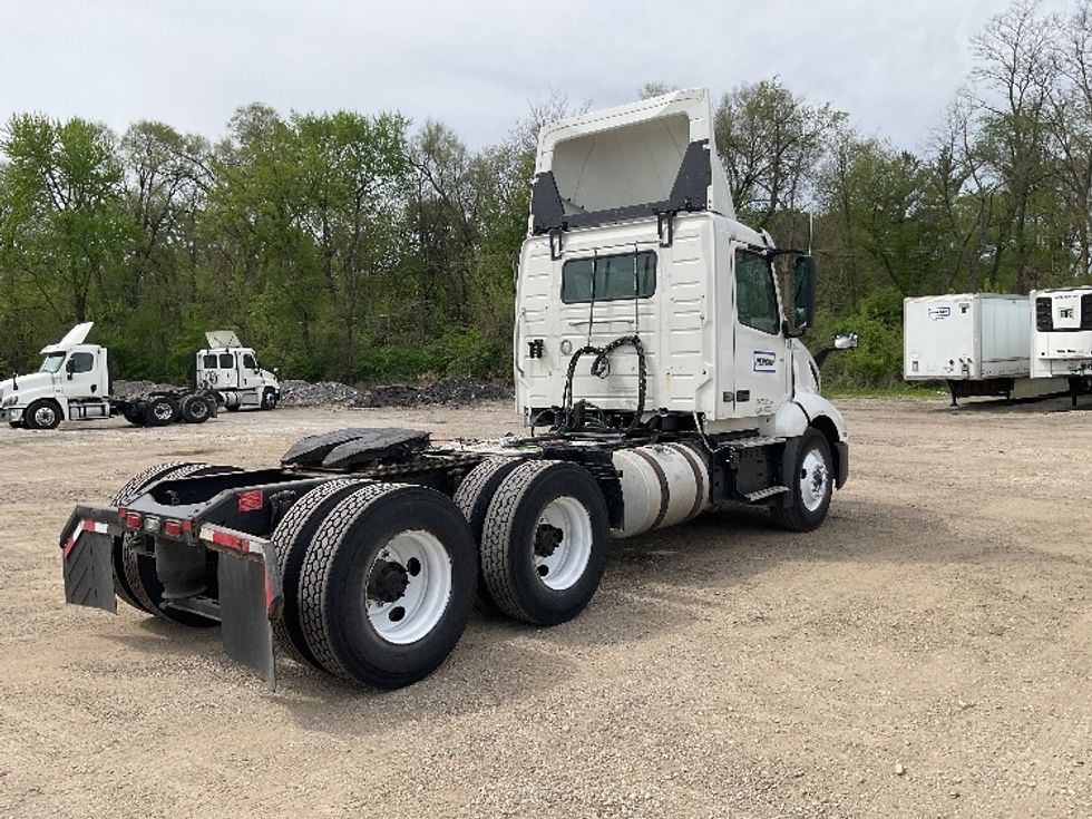 Day Cab Tractor-Heavy Duty Tractors-Volvo-2019-VNL64T300-Brooklyn Park-MN-419,879\n\t\tmiles-$ 42,500 - Image 7
