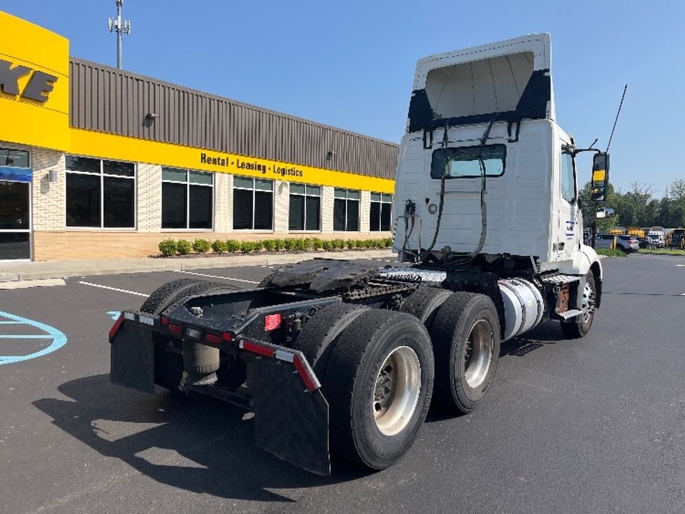Day Cab Tractor-Heavy Duty Tractors-Volvo-2019-VNL64T300-Cranbury-NJ-246,385\n\t\tmiles-$ 51,250 - Image 7