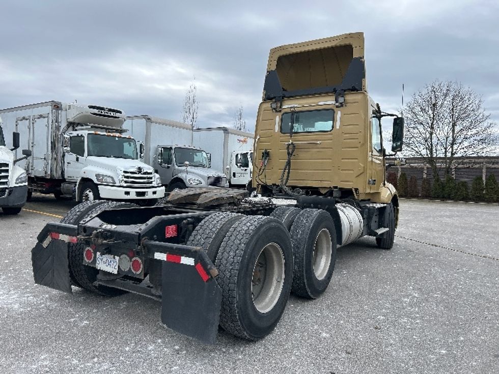 Day Cab Tractor-Heavy Duty Tractors-Volvo-2019-VNL64T300-Delta-BC-401,669\n\t\tkm-$ 60,750 - Image 7