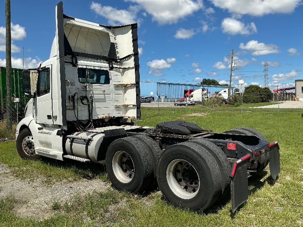 Day Cab Tractor-Heavy Duty Tractors-Volvo-2019-VNL64T300-Garden City-GA-547,998\n\t\tmiles-$ 37,750 - Image 5