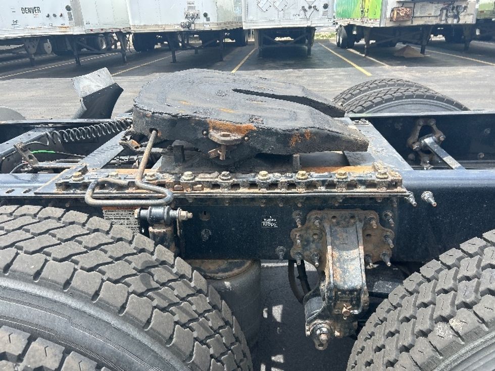 Day Cab Tractor-Heavy Duty Tractors-Volvo-2019-VNL64T300-Greeley-CO-444,016\n\t\tmiles-$ 43,750 - Image 21