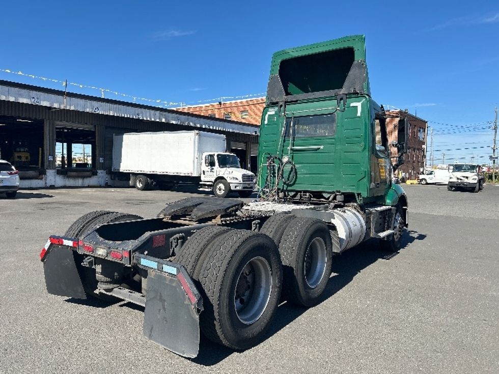 Day Cab Tractor-Heavy Duty Tractors-Volvo-2019-VNL64T300-Kearny-NJ-443,549\n\t\tmiles-$ 36,750 - Image 7