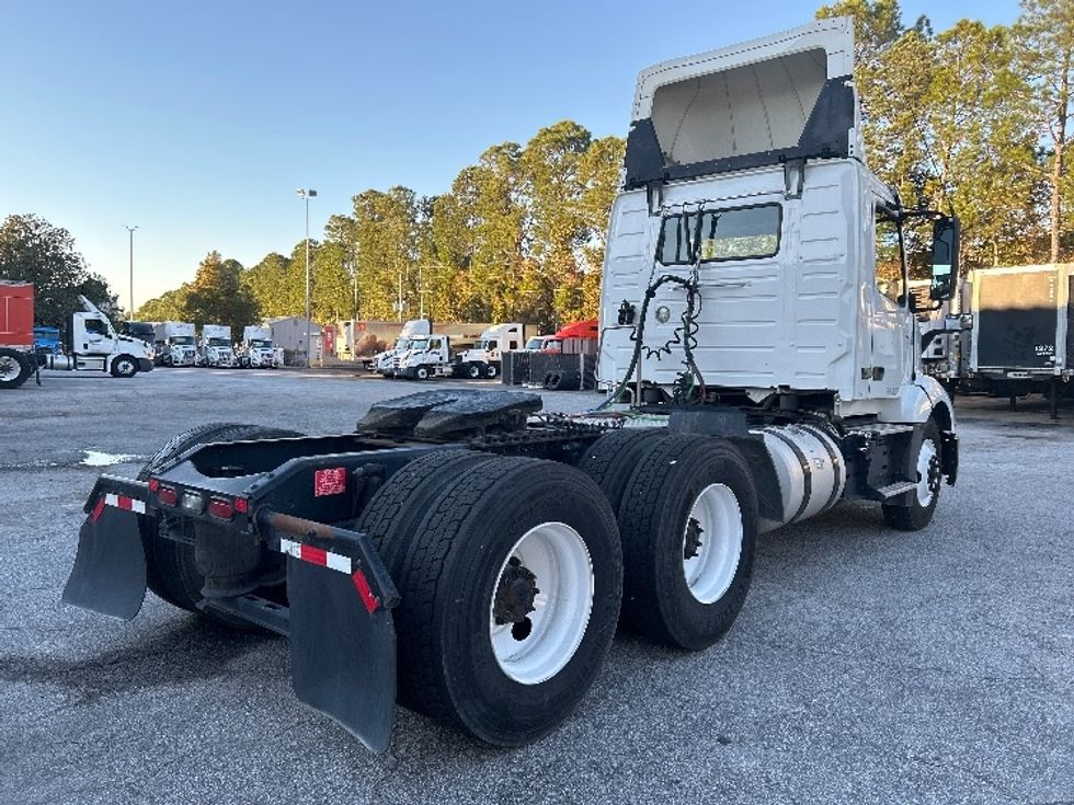 Day Cab Tractor-Heavy Duty Tractors-Volvo-2019-VNL64T300-Lexington-SC-481,751\n\t\tmiles-$ 38,000 - Image 7