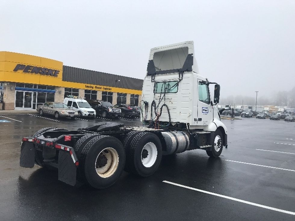 Day Cab Tractor-Heavy Duty Tractors-Volvo-2019-VNL64T300-Pittsburgh-PA-455,868\n\t\tmiles-$ 44,500 - Image 7