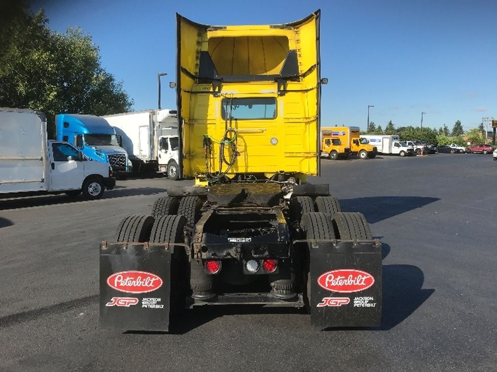 Day Cab Tractor-Heavy Duty Tractors-Volvo-2019-VNR64300-Coburg-OR-461,464\n\t\tmiles-$ 33,750 - Image 6