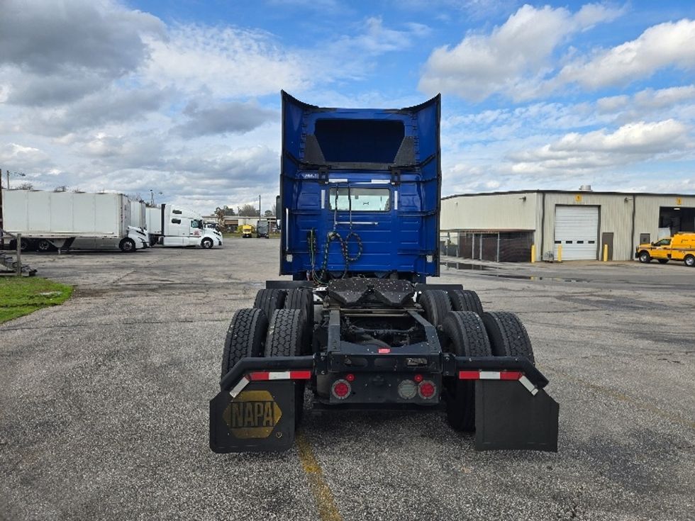 Day Cab Tractor-Heavy Duty Tractors-Volvo-2020-VNL62300-Columbia-TN-839,400\n\t\tmiles-$ 25,000 - Image 6