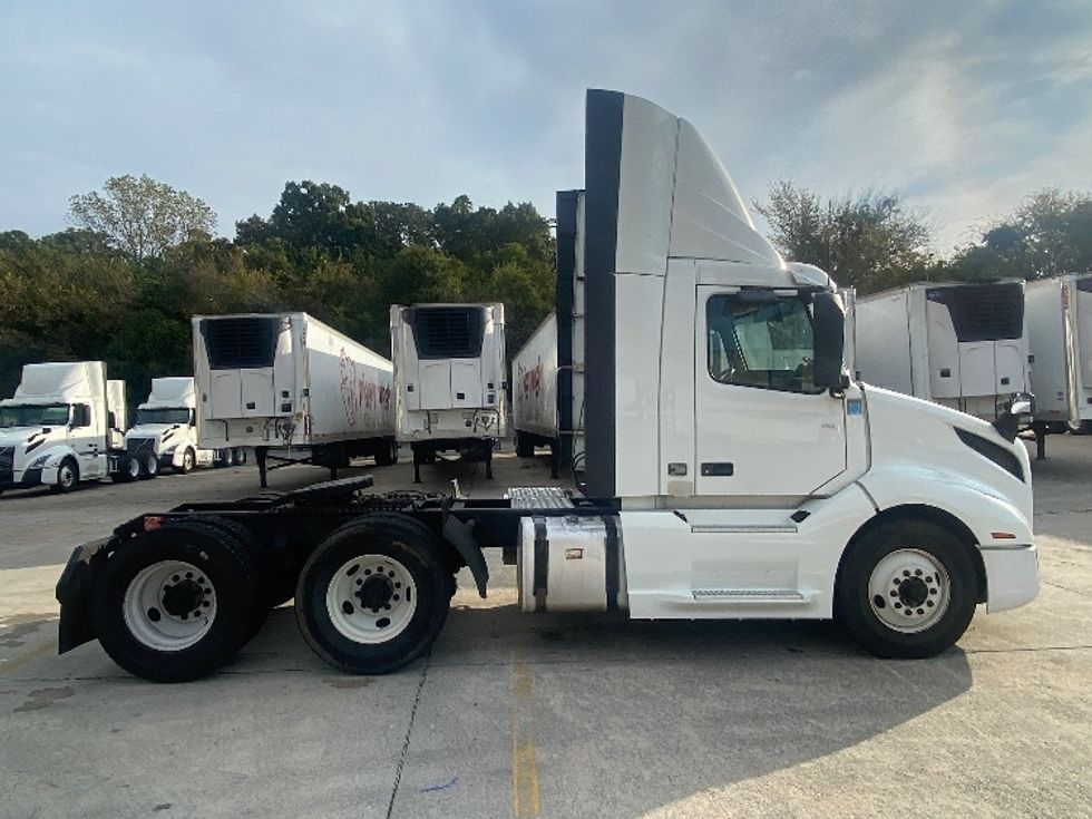 Day Cab Tractor-Heavy Duty Tractors-Volvo-2020-VNL64T300-Bessemer-AL-505,754\n\t\tmiles-$ 40,500 - Image 8