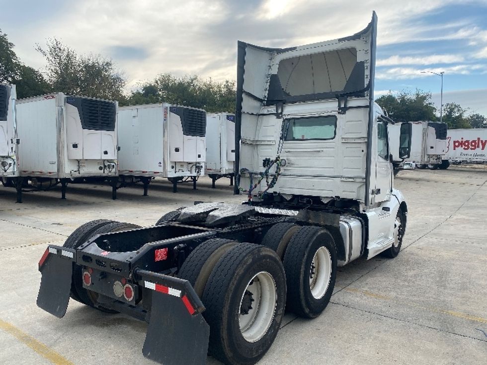Day Cab Tractor-Heavy Duty Tractors-Volvo-2020-VNL64T300-Bessemer-AL-619,923\n\t\tmiles-$ 30,250 - Image 7