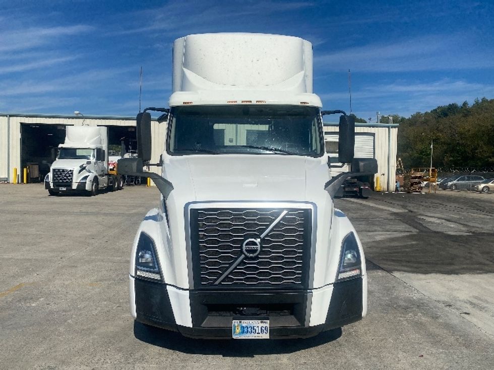 Day Cab Tractor-Heavy Duty Tractors-Volvo-2020-VNL64T300-Bessemer-AL-659,439\n\t\tmiles-$ 29,500 - Image 2