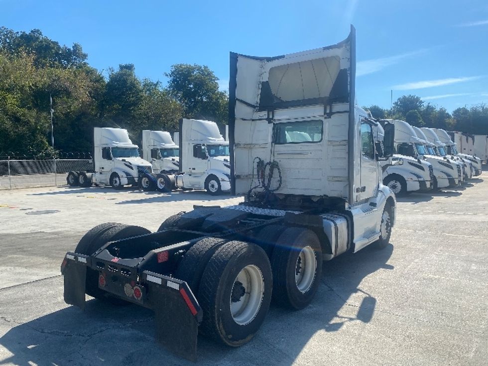 Day Cab Tractor-Heavy Duty Tractors-Volvo-2020-VNL64T300-Bessemer-AL-659,439\n\t\tmiles-$ 29,500 - Image 7