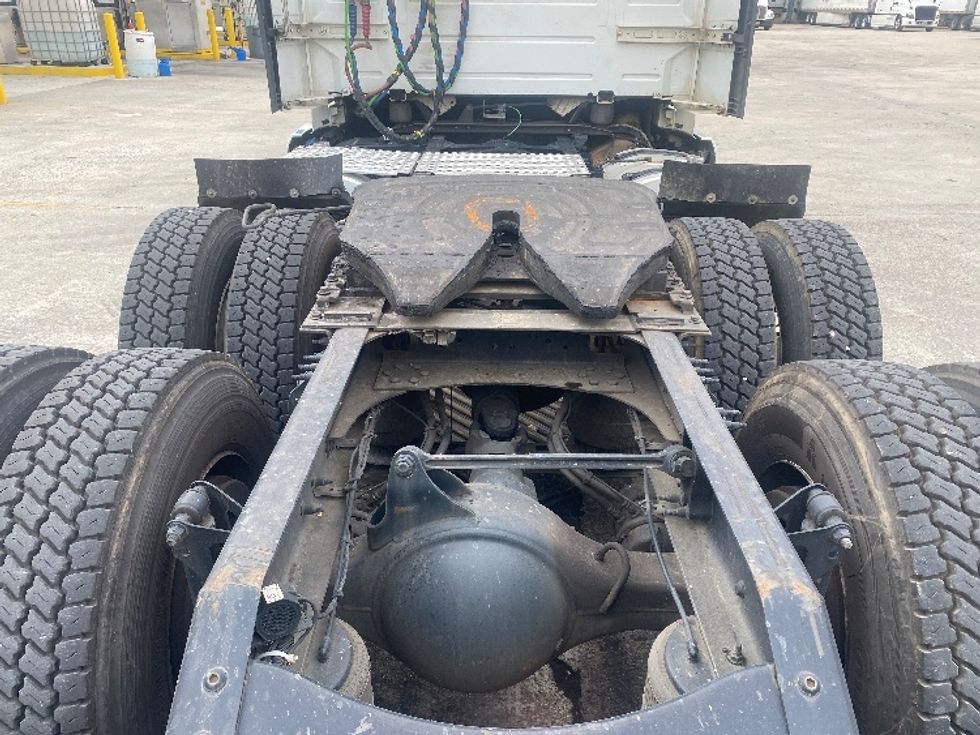 Day Cab Tractor-Heavy Duty Tractors-Volvo-2020-VNL64T300-Bessemer-AL-661,641\n\t\tmiles-$ 27,500 - Image 6