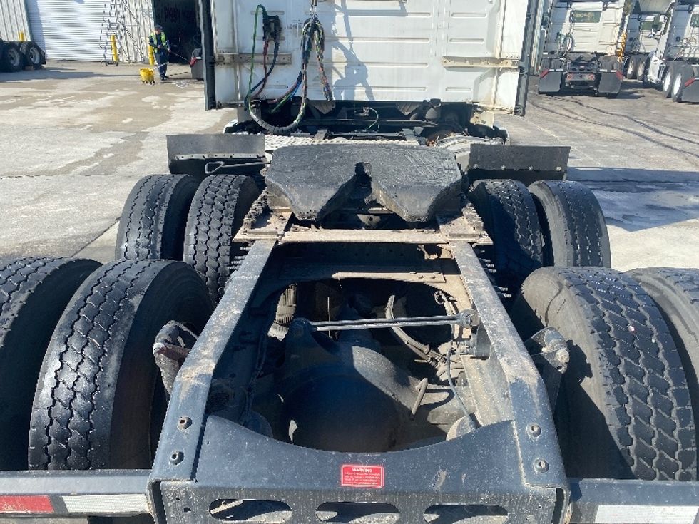 Day Cab Tractor-Heavy Duty Tractors-Volvo-2020-VNL64T300-Bessemer-AL-725,279\n\t\tmiles-$ 29,500 - Image 6