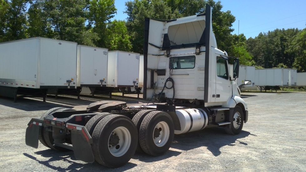 Day Cab Tractor-Heavy Duty Tractors-Volvo-2020-VNL64T300-Boaz-AL-529,049\n\t\tmiles-$ 39,750 - Image 7