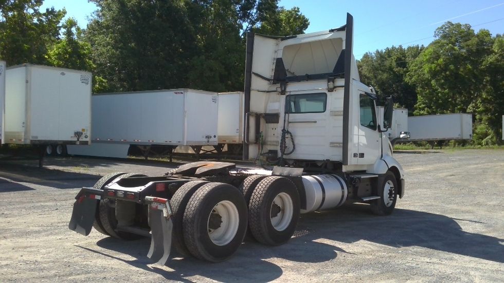 Day Cab Tractor-Heavy Duty Tractors-Volvo-2020-VNL64T300-Boaz-AL-567,883\n\t\tmiles-$ 33,250 - Image 7
