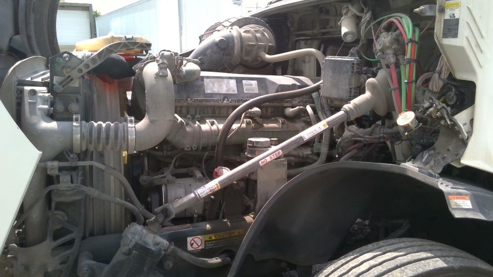 Day Cab Tractor-Heavy Duty Tractors-Volvo-2020-VNL64T300-Boaz-AL-601,100\n\t\tmiles-$ 31,500 - Image 16